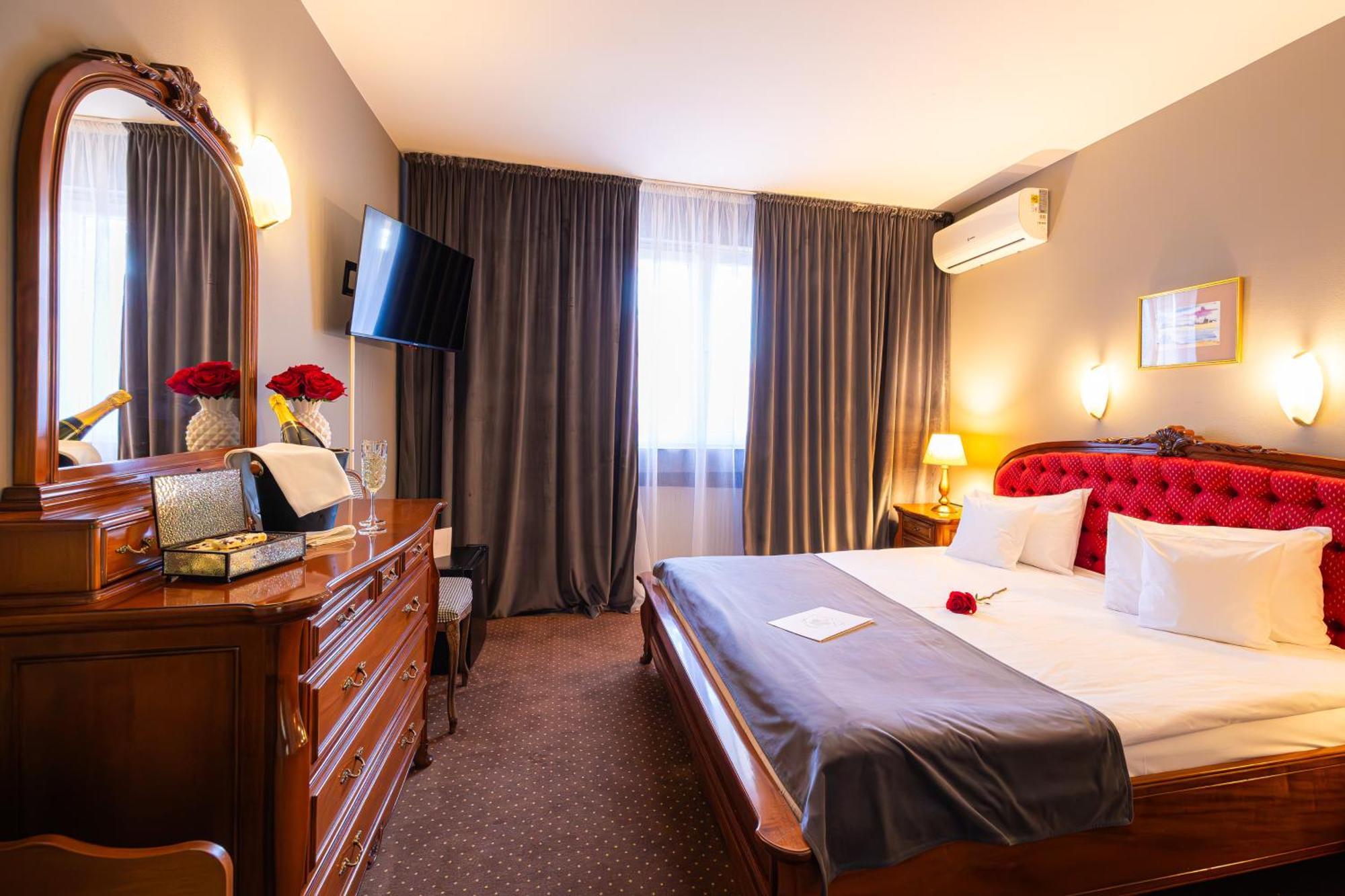 Hotel Brilliant Meses Zalău Eksteriør billede