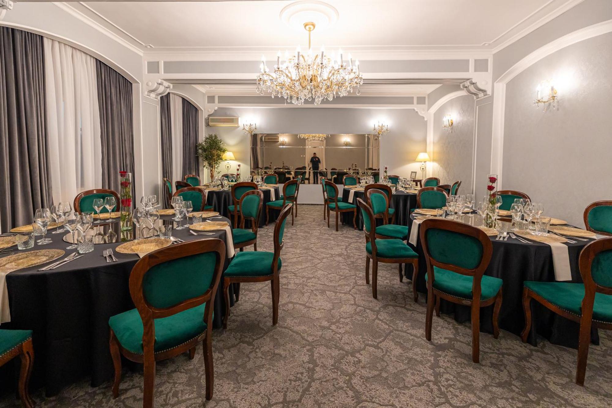 Hotel Brilliant Meses Zalău Eksteriør billede
