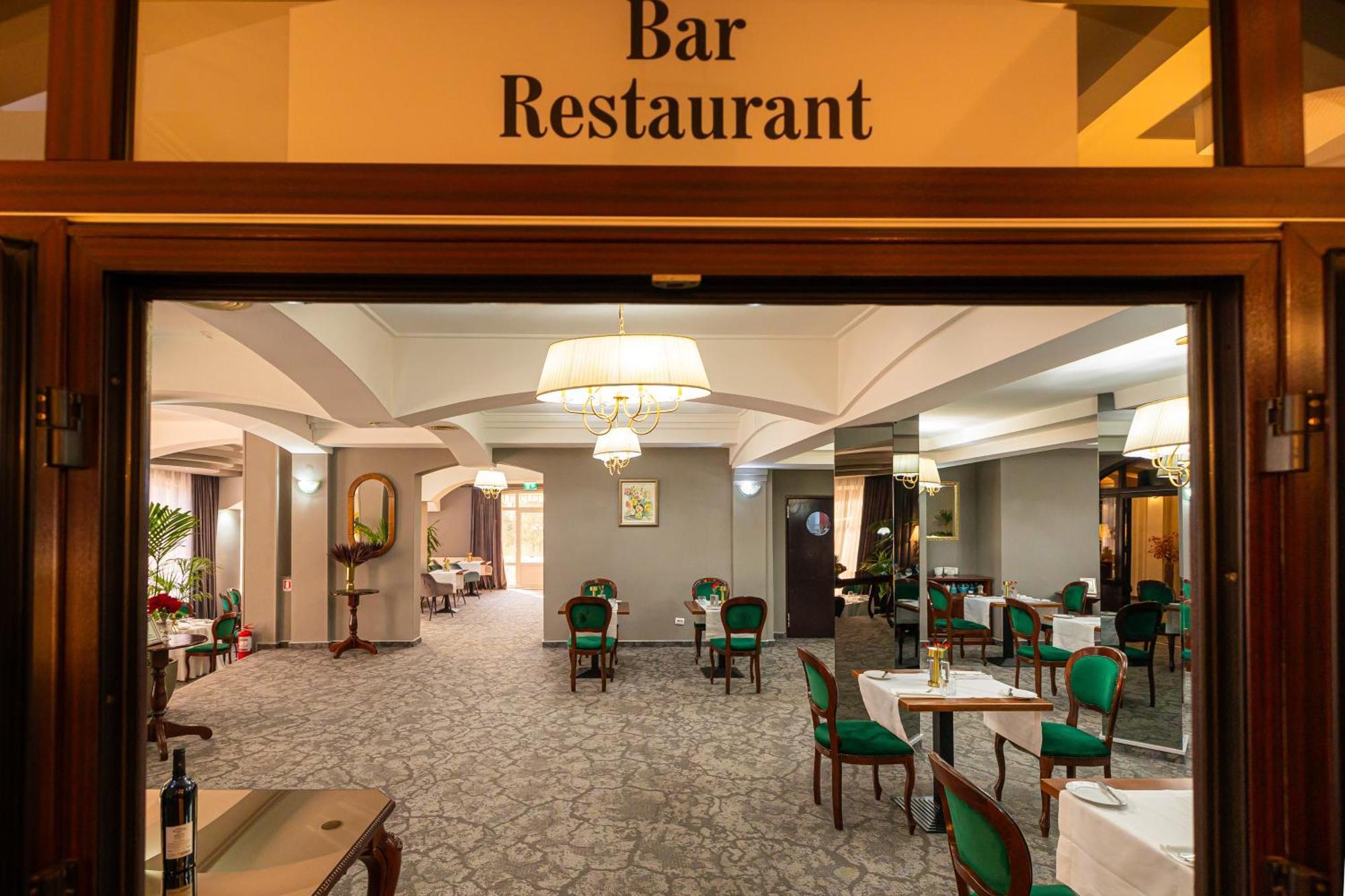 Hotel Brilliant Meses Zalău Eksteriør billede