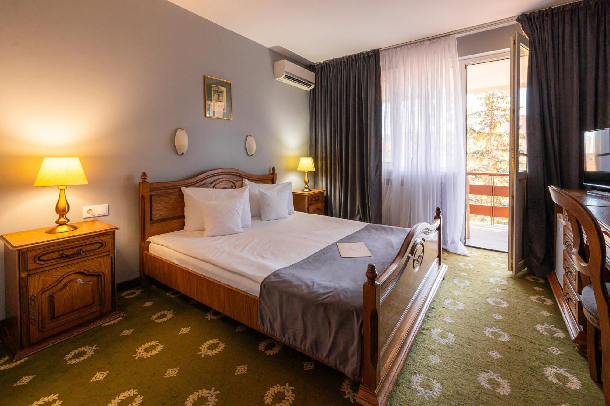 Hotel Brilliant Meses Zalău Eksteriør billede